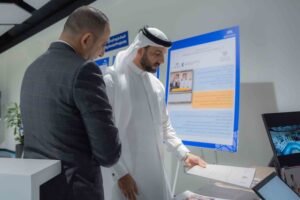 رئيس جامعة الشارقة يزور معهد البحوث للعلوم الإنسانية والاجتماعية