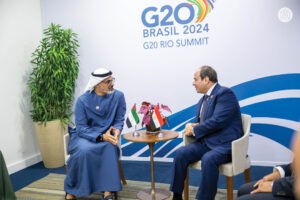 ولي عهد أبوظبي يبحث تعزيز العلاقات الثنائية مع الرئيس المصري على هامش أعمال قمة مجموعة العشرين