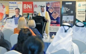 سعود بن صقر يشهد ملتقى "مجموعة أعمال رأس الخيمة"