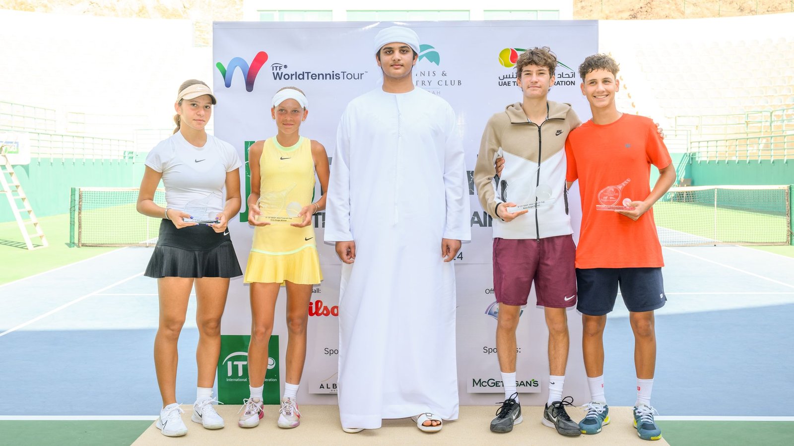 حمد بن محمد الشرقي يتوج الفائزين في دولية الفجيرة لتنس الشباب 1 حمد بن محمد الشرقي يتوج الفائزين في دولية الفجيرة لتنس الشباب