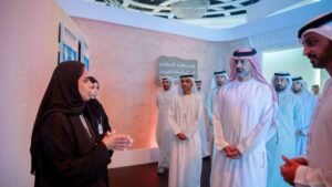 عمار بن حميد يزور جناح عجمان بمعارض الإمارات التفاعلية