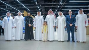 عمار بن حميد يفتتح فرع جمعية "أسواق عجمان التعاونية" الجديد في الحميدية