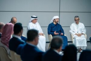 عبدالله بن زايد يلتقي رؤساء الوفود المشاركة في مؤتمر وزراء التعليم العالي والبحث العلمي بالوطن العربي