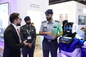 شرطة أبوظبي تشارك في معرض التوظيف "زاهب 2024"