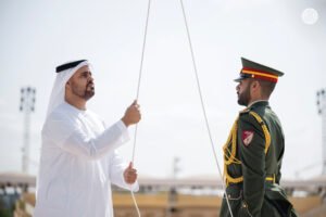 ذياب بن محمد بن زايد يشارك في وقفة الدعاء الصامت في واحة الكرامة
