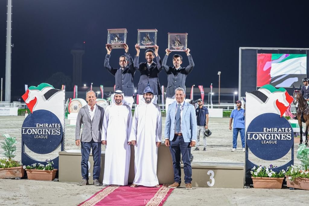 المهيري بطل الجائزة الكبرى في بطولة كأس الاتحاد لقفز الحواجز 1 المهيري بطل الجائزة الكبرى في بطولة كأس الاتحاد لقفز الحواجز