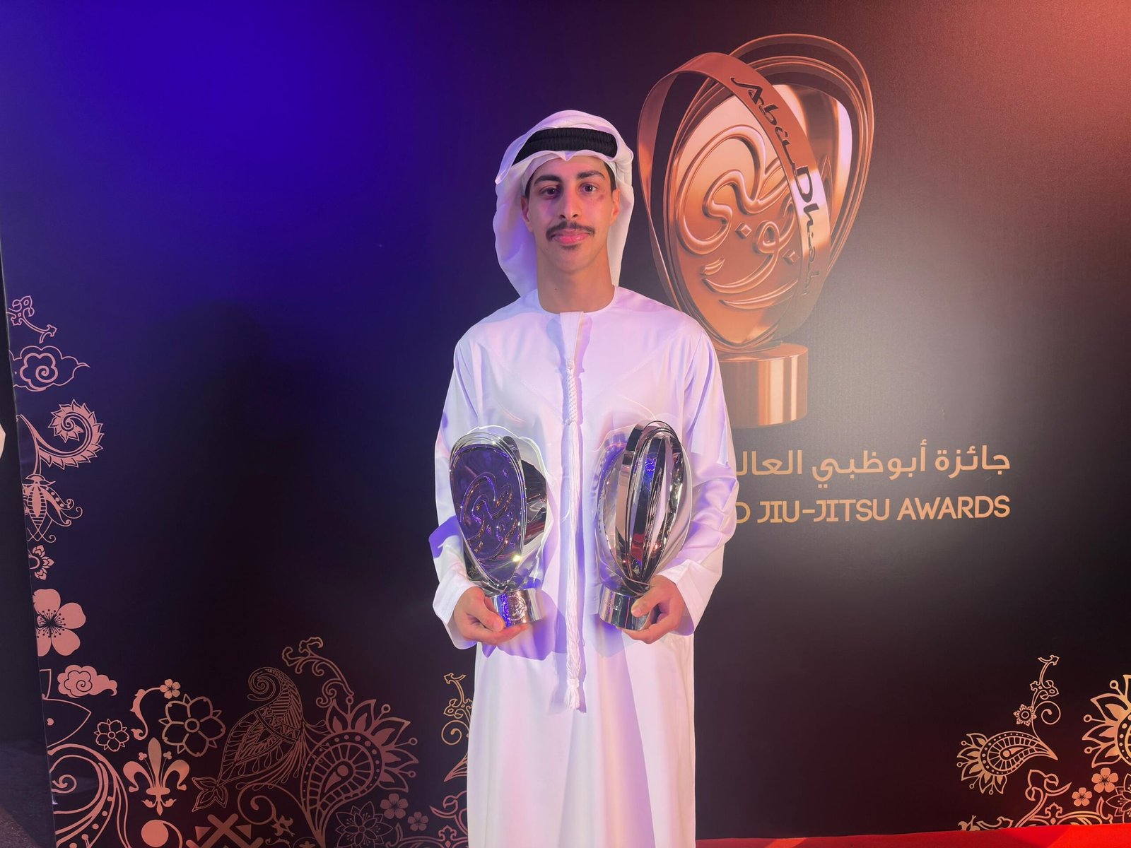 عمر السويدي: لقب أفضل لاعب جوجيتسو في العالم هدفي المقبل 1 عمر السويدي: لقب أفضل لاعب جوجيتسو في العالم هدفي المقبل
