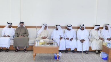 حاكم أم القيوين يعزي في وفاة مريم سعيد حميد بن شايم آل علي