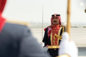 ولي عهد أبوظبي يصل إلى البحرين