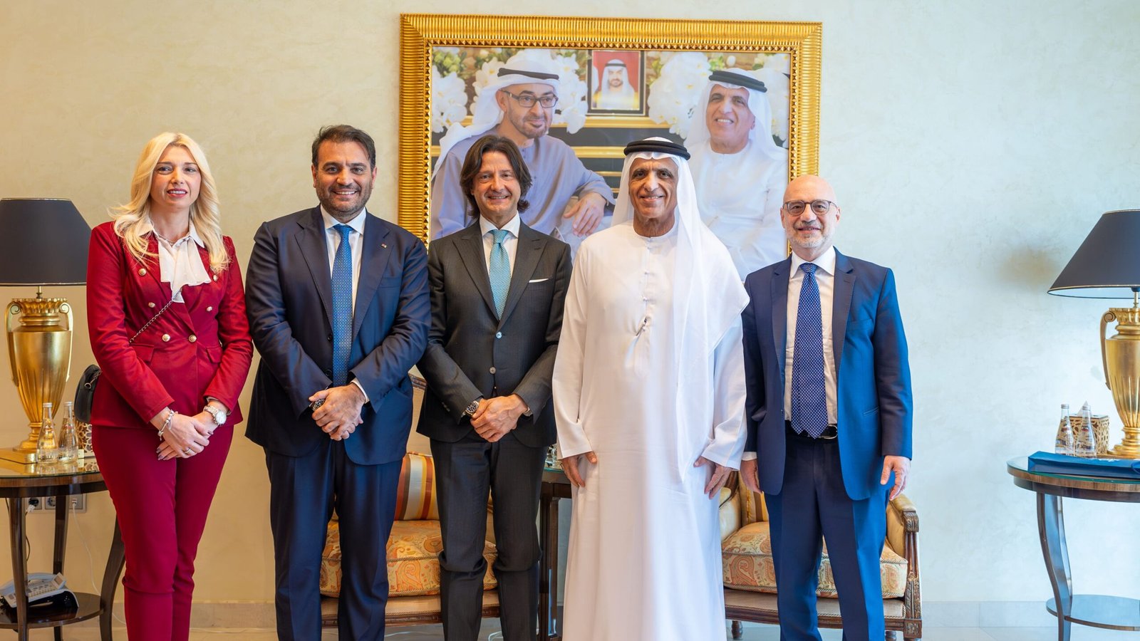 سعود بن صقر يستقبل رئيس مجموعة الصداقة مع الإمارات في البرلمان الإيطالي 1 سعود بن صقر يستقبل رئيس مجموعة الصداقة مع الإمارات في البرلمان الإيطالي