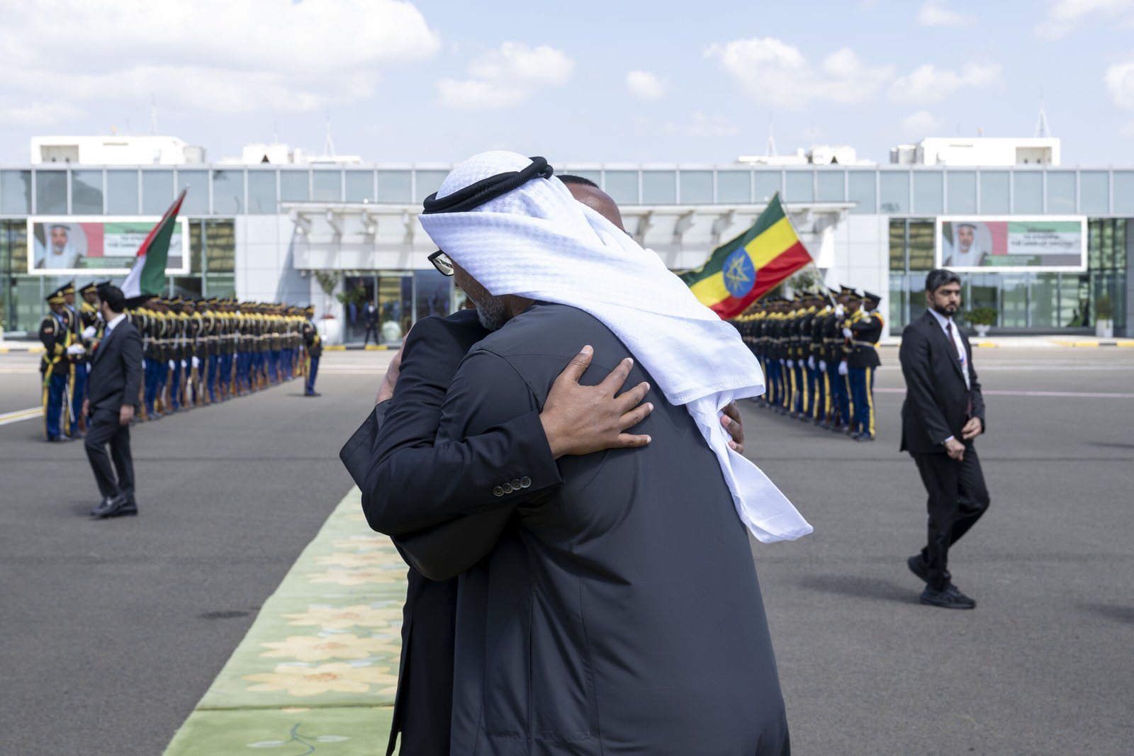 ولي عهد أبوظبي يختتم زيارة إلى إثيوبيا 1 ولي عهد أبوظبي يختتم زيارة إلى إثيوبيا