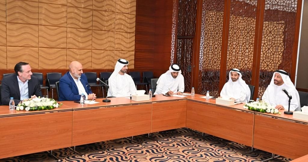 "غرفة الشارقة" تناقش خطط تطوير مجموعات العمل القطاعية لتعزيز النمو الاقتصادي 1 "غرفة الشارقة" تناقش خطط تطوير مجموعات العمل القطاعية لتعزيز النمو الاقتصادي