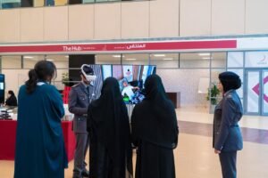 شرطة أبوظبي تنفذ جلسة شبابية في جامعة زايد للتوعية بـ"مخاطر المخدرات"