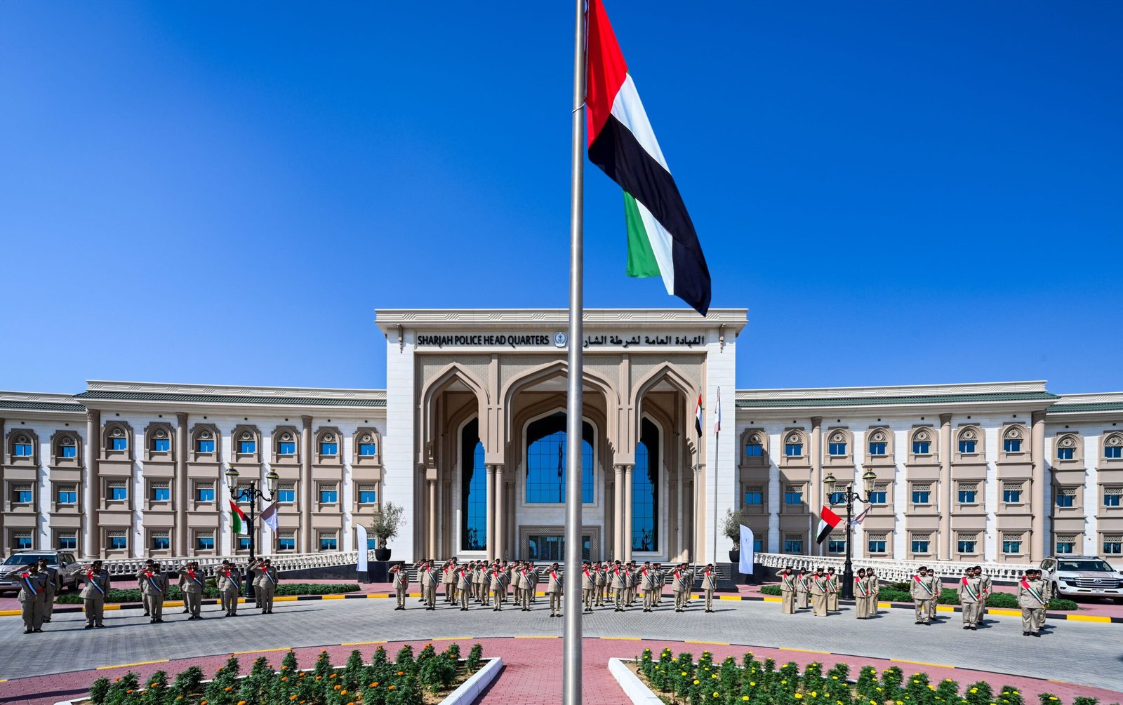 شرطة الشارقة تحتفل بيوم العلم 1 شرطة الشارقة تحتفل بيوم العلم