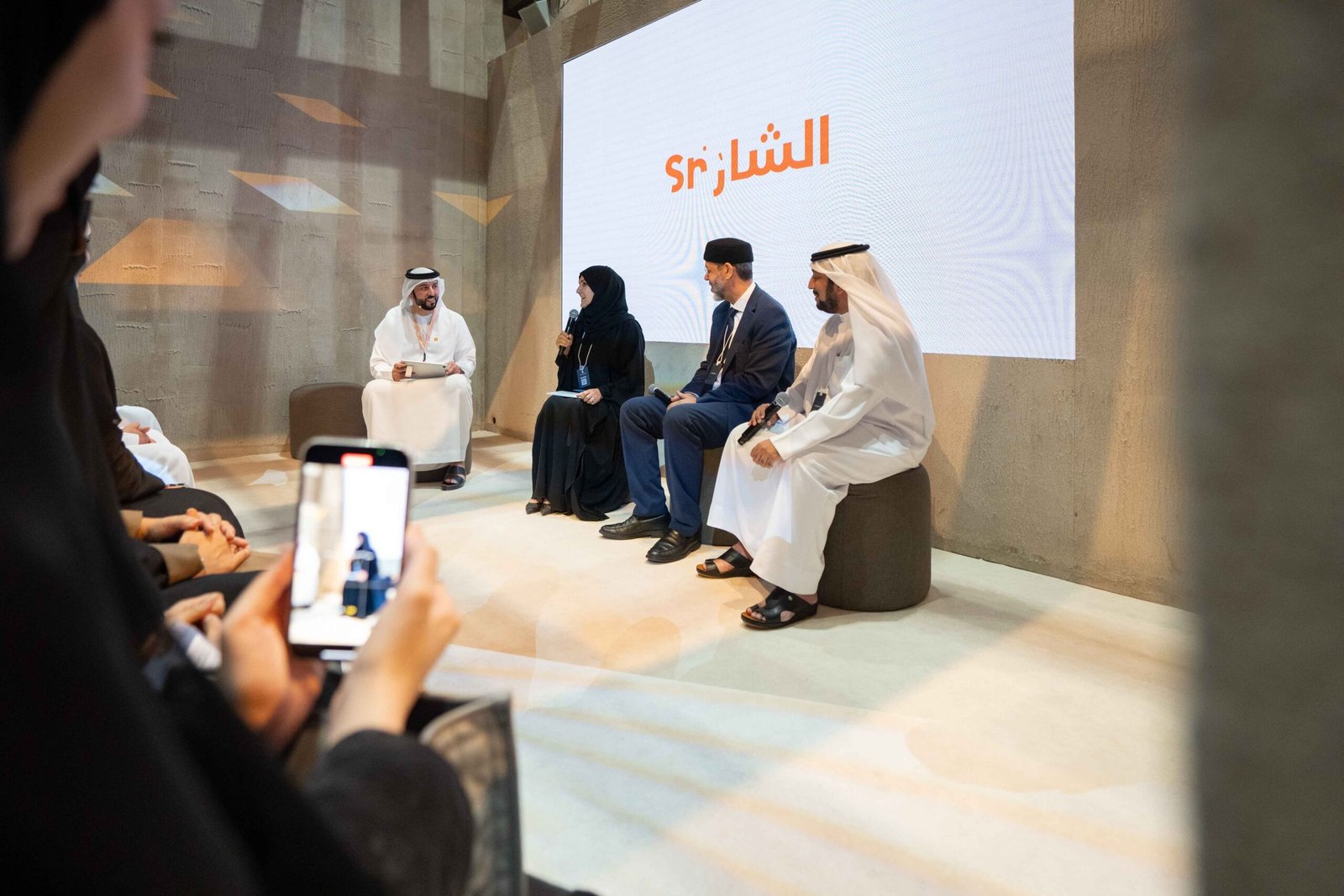 جناح الشارقة بالكونغرس العالمي للإعلام يناقش نموذج الإمارة التعليمي والصحافة العلمية 1 جناح الشارقة بالكونغرس العالمي للإعلام يناقش نموذج الإمارة التعليمي والصحافة العلمية