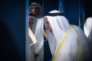 حاكم الشارقة يفتتح معرض مخطوطات قرآنية