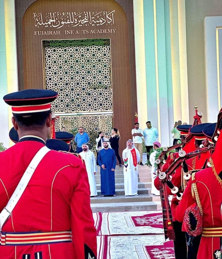 أكاديمية الفجيرة للفنون الجميلة تحتفي بعيد الاتحاد الـ53 1 أكاديمية الفجيرة للفنون الجميلة تحتفي بعيد الاتحاد الـ53