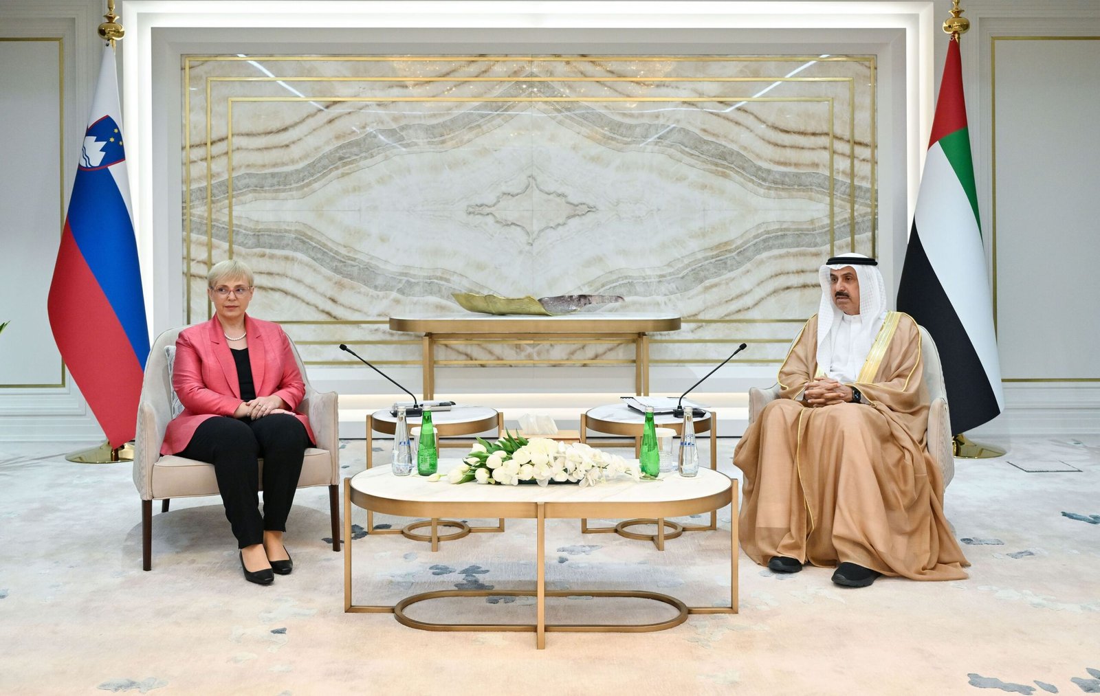 صقر غباش يستقبل رئيسة جمهورية سلوفينيا 1 صقر غباش يستقبل رئيسة جمهورية سلوفينيا