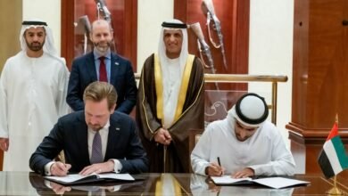 بحضور سعود بن صقر وولي عهده .. رأس الخيمة وحكومة المملكة المتحدة توقعان اتفاقية لتعزيز آفاق التعاون المشترك عبر القطاعات التجارية والاستثمارية