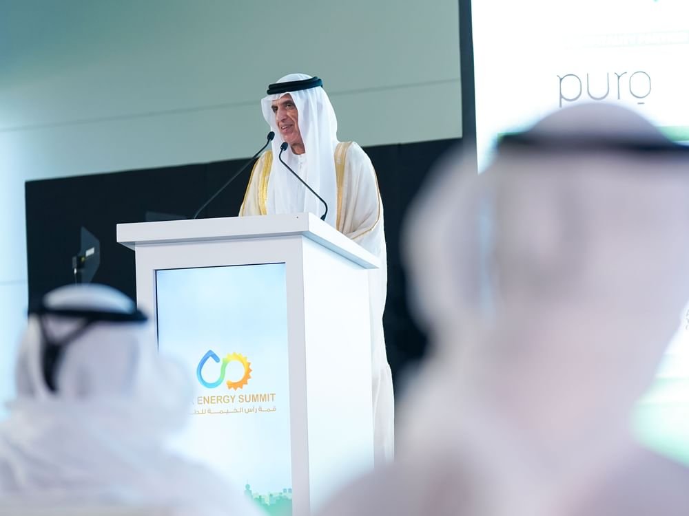 سعود بن صقر يفتتح النسخة الـ2 من "قمة رأس الخيمة للطاقة" 1 سعود بن صقر يفتتح النسخة الـ2 من "قمة رأس الخيمة للطاقة"