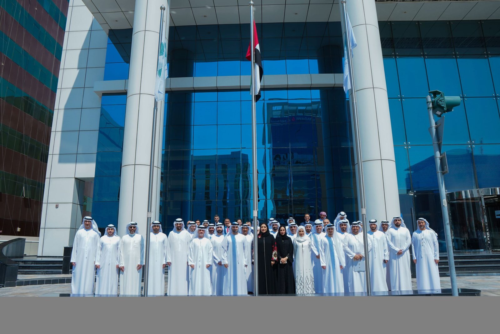 هيئة الأوراق المالية والسلع تحتفي بيوم العلم 1 هيئة الأوراق المالية والسلع تحتفي بيوم العلم
