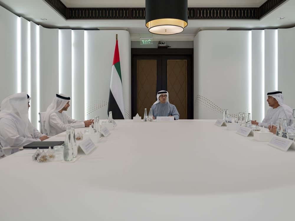 برئاسة منصور بن زايد.." مجلس الاستقرار المالي " يعقد اجتماعه الـ2 هذا العام ويستعرض تطورات النظام المالي المحلي و العالمي 1 برئاسة منصور بن زايد.." مجلس الاستقرار المالي " يعقد اجتماعه الـ2 هذا العام ويستعرض تطورات النظام المالي المحلي و العالمي