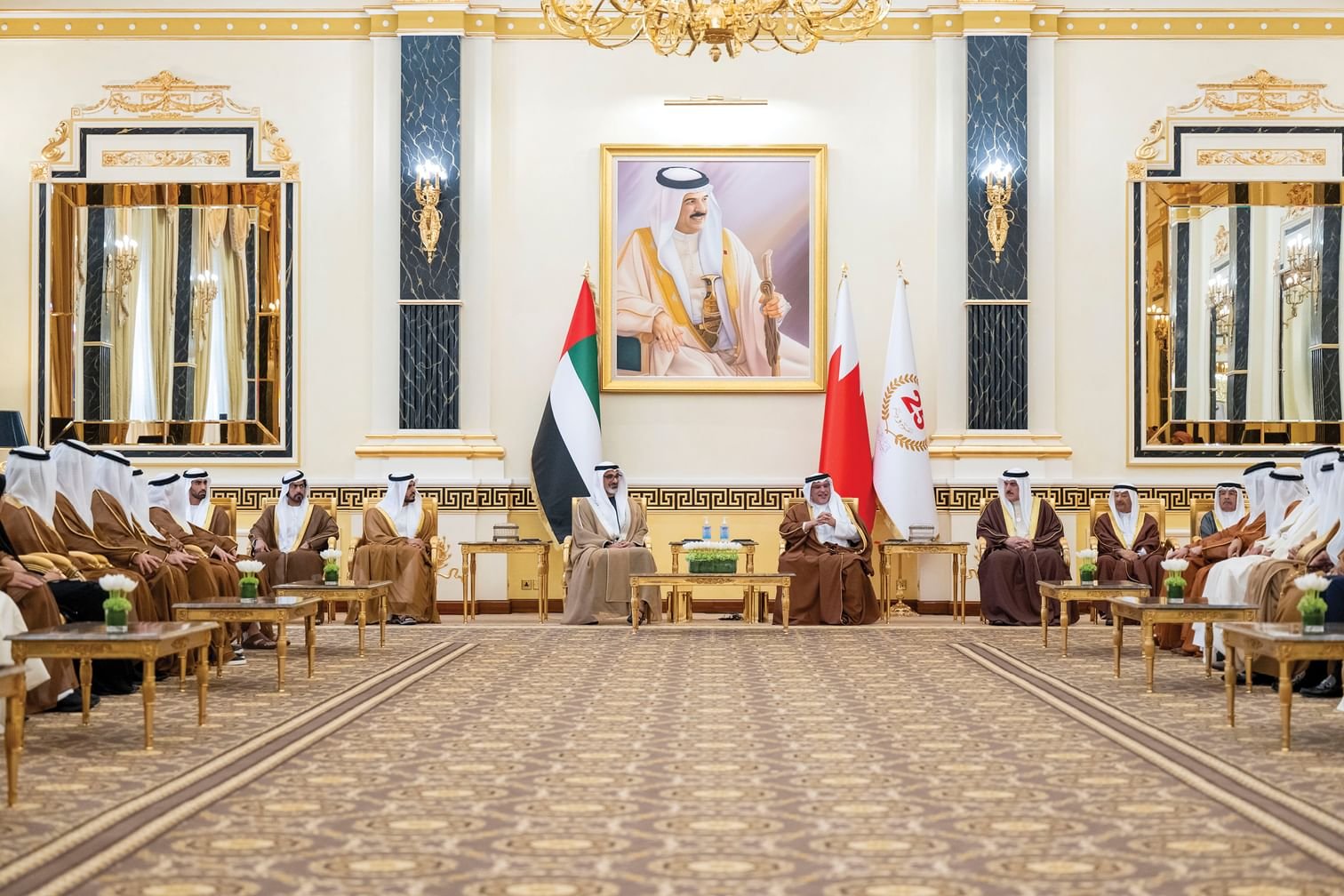 ولي عهد أبوظبي وولي عهد البحرين يبحثان سُبل تعزيز العلاقات الثنائية 1 ولي عهد أبوظبي وولي عهد البحرين يبحثان سُبل تعزيز العلاقات الثنائية
