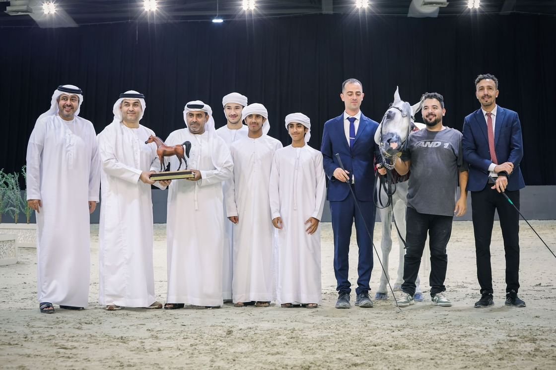 "فخر البطين" يتوج بلقب الفحول في ختام بطولة الإمارات لمربي الخيل العربية 1 "فخر البطين" يتوج بلقب الفحول في ختام بطولة الإمارات لمربي الخيل العربية