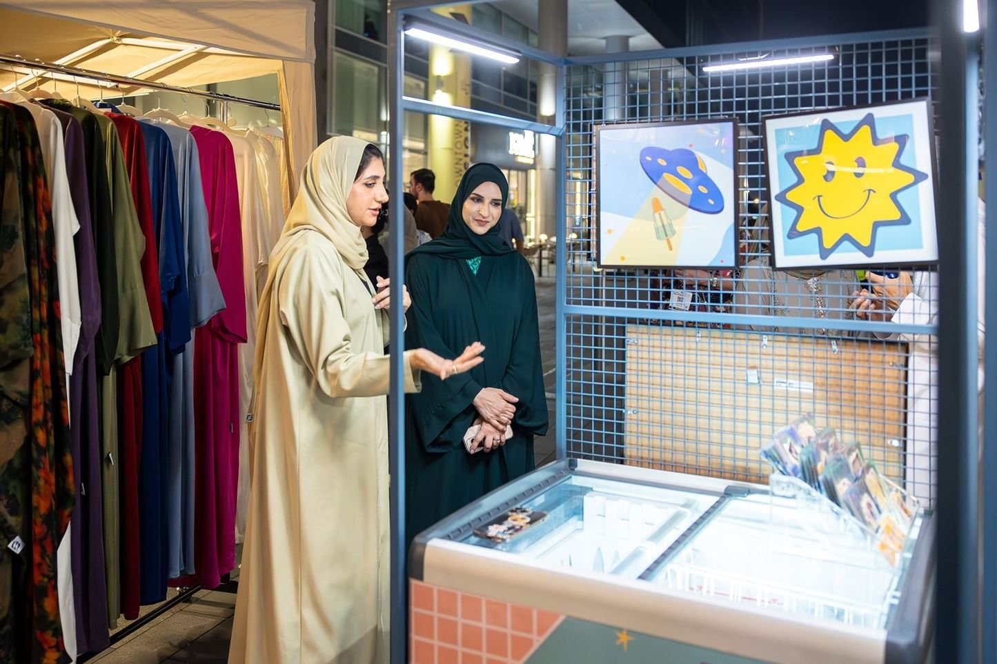 "دبي للثقافة" تدعم معرض المصممين الإماراتيين 1 "دبي للثقافة" تدعم معرض المصممين الإماراتيين