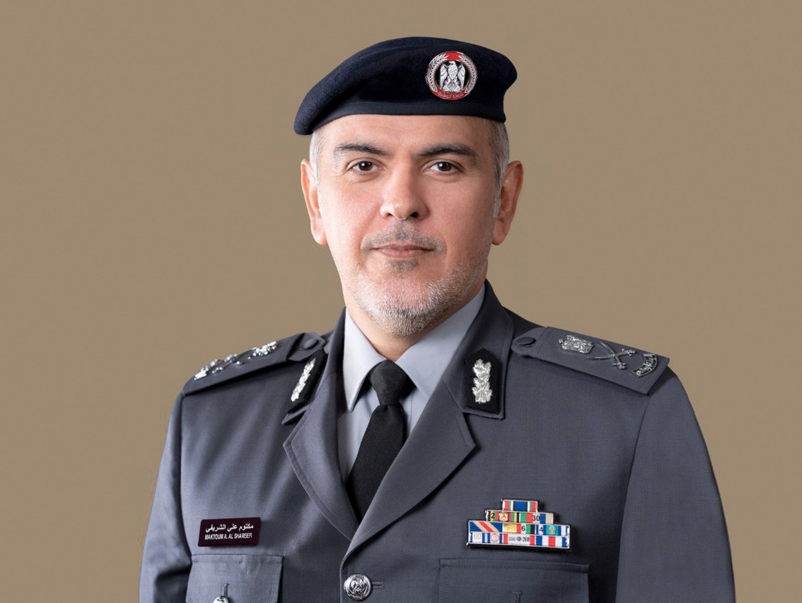 مدير عام شرطة أبوظبي: الثاني من ديسمبر يجسد تاريخًا عظيما في مسيرة وطننا الغالي 1 مدير عام شرطة أبوظبي: الثاني من ديسمبر يجسد تاريخًا عظيما في مسيرة وطننا الغالي