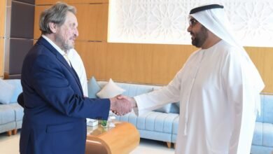 ولي عهد أم القيوين يستقبل رجل الأعمال ايرول غراهام