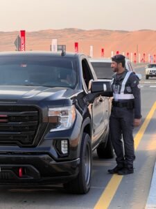 شرطة أبوظبي تعزز الوعي المروري لزوار "تل مرعب 2025"