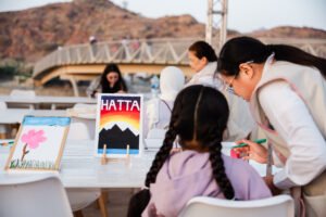 مهرجان "شِتَانا في حتّا" يقدم لزوراه 140 ورشة عمل إبداعية بالتعاون مع جهات رائدة في التصميم والفنون