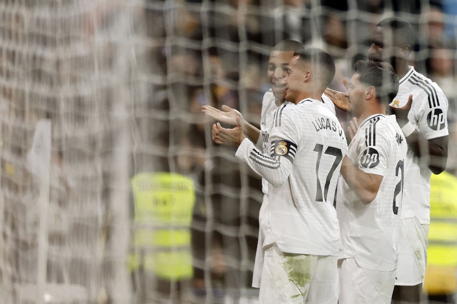 ريال مدريد يفوز على اشبيلية في الدوري الإسباني 1 ريال مدريد يفوز على اشبيلية في الدوري الإسباني