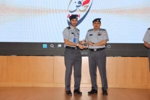 شرطة أبوظبي تكرم 202 موظفاً ببرنامج "حافز"