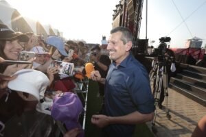 لقاءات تفاعلية وجلسات للتواقيع التذكارية في عطلة أسبوع سباق الجائزة الكبرى في أبوظبي