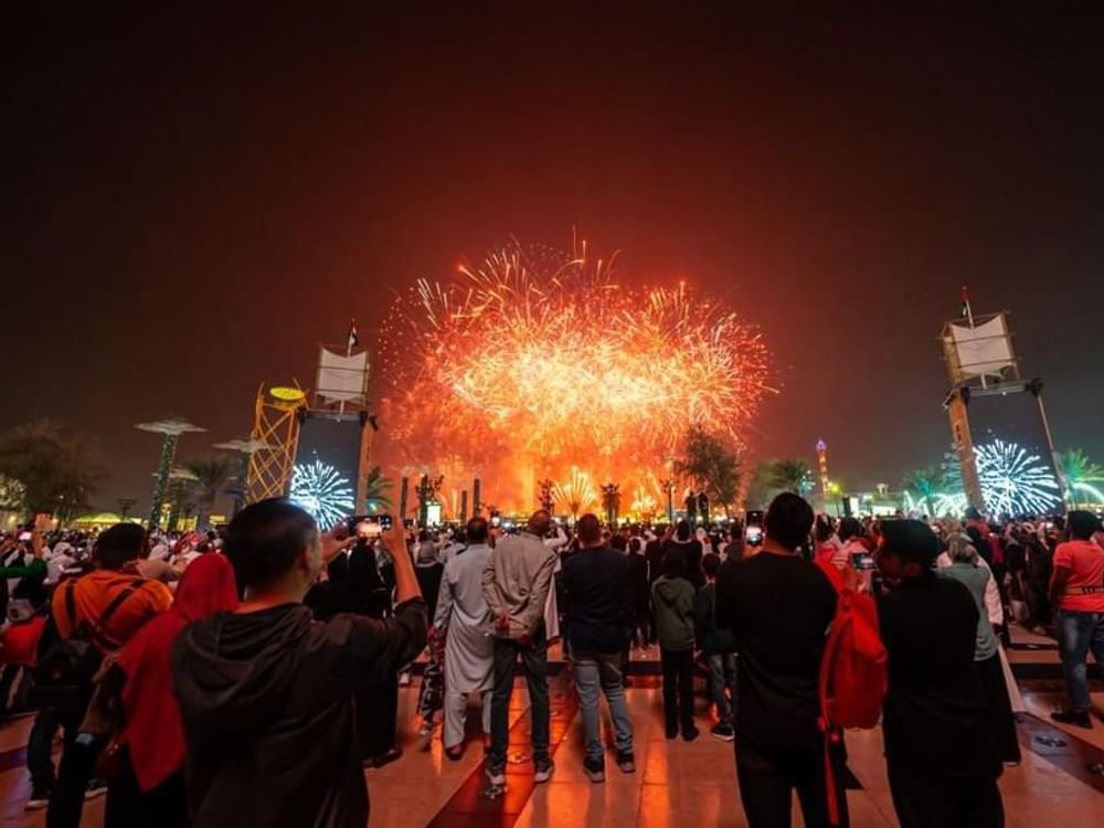تواصل الاحتفالات بعيد الاتحاد في مهرجان الشيخ زايد 1 تواصل الاحتفالات بعيد الاتحاد في مهرجان الشيخ زايد
