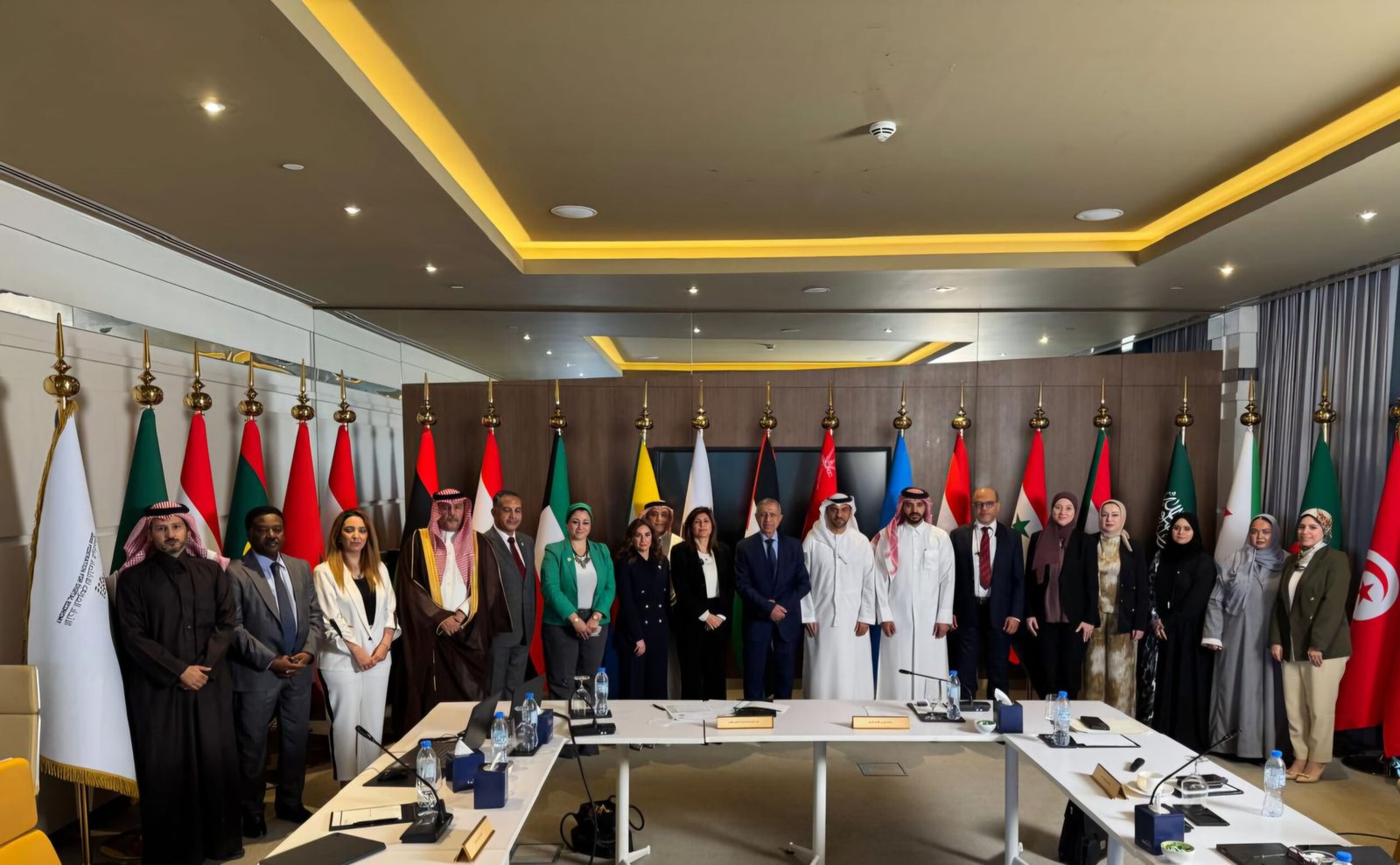 أبوظبي تستضيف ورشة إقليمية حول الاستثمار المستدام في التحول الرقمي بالمنطقة العربية 1 أبوظبي تستضيف ورشة إقليمية حول الاستثمار المستدام في التحول الرقمي بالمنطقة العربية