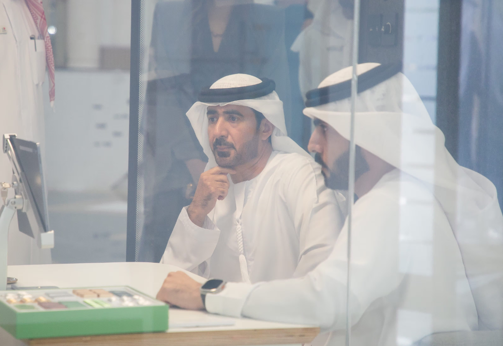مدير محاكم دبي يدشن "الغرفة الذكية" أحد أعمدة التحول الرقمي لتعزيز الخدمات القضائية 1 مدير محاكم دبي يدشن "الغرفة الذكية" أحد أعمدة التحول الرقمي لتعزيز الخدمات القضائية