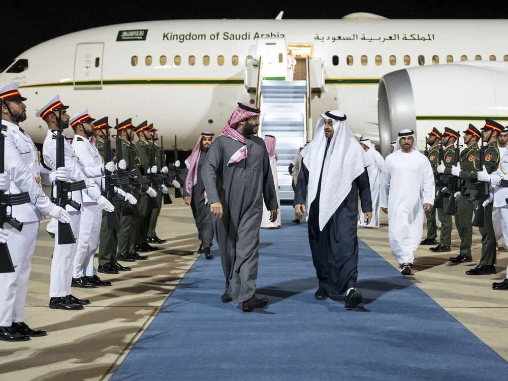 رئيس الدولة وولي عهد السعودية يبحثان العلاقات الأخوية 1 رئيس الدولة وولي عهد السعودية يبحثان العلاقات الأخوية