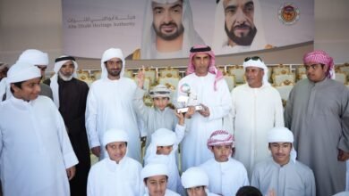 تتويج الفائزين في مهرجان محمد بن زايد لسباقات الهجن ومزاينة الإبل