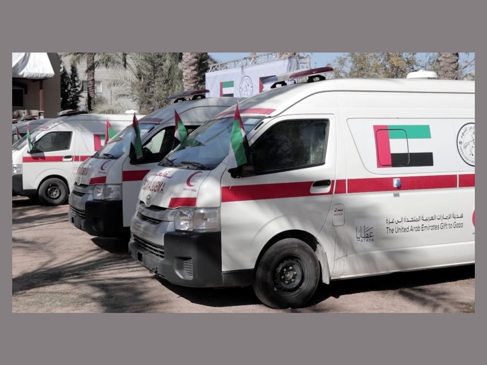 الإمارات تسلم مستشفيات غزة سيارات إسعاف حديثة ضمن عملية “الفارس الشهم 3” 1 الإمارات تسلم مستشفيات غزة سيارات إسعاف حديثة ضمن عملية “الفارس الشهم 3”