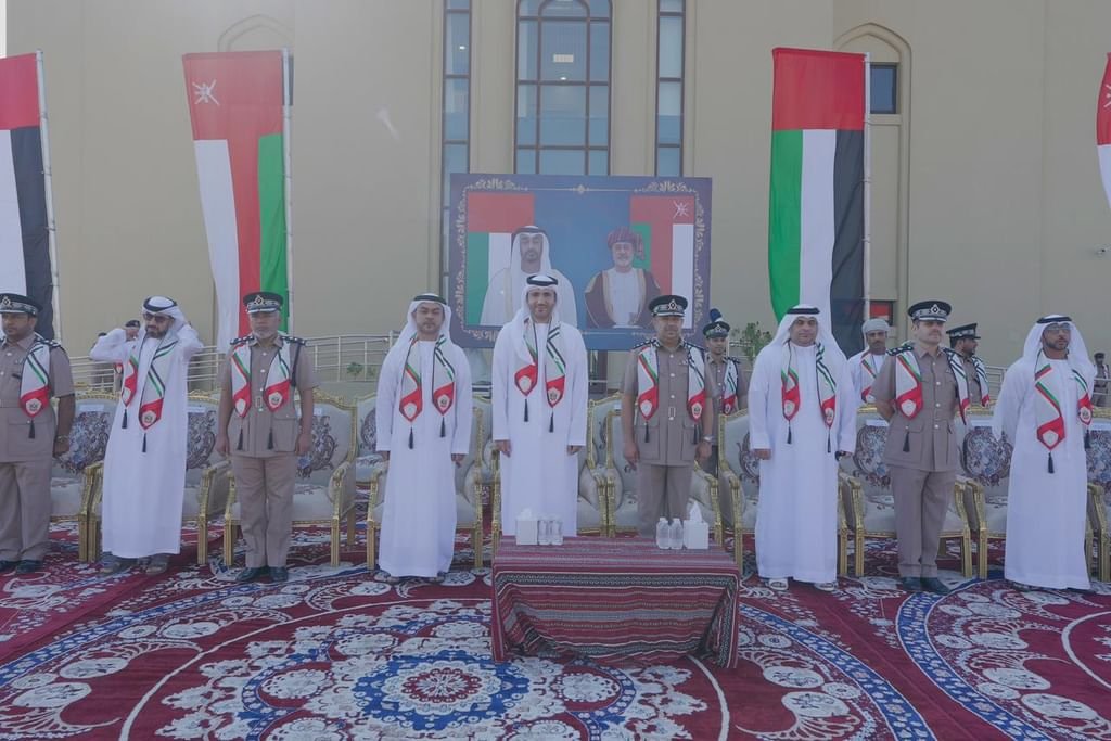 "تنظيمية المنافذ والنقاط الحدودية بالشارقة" تشارك في احتفال عُماني بعيد الاتحاد الـ53 1 "تنظيمية المنافذ والنقاط الحدودية بالشارقة" تشارك في احتفال عُماني بعيد الاتحاد الـ53