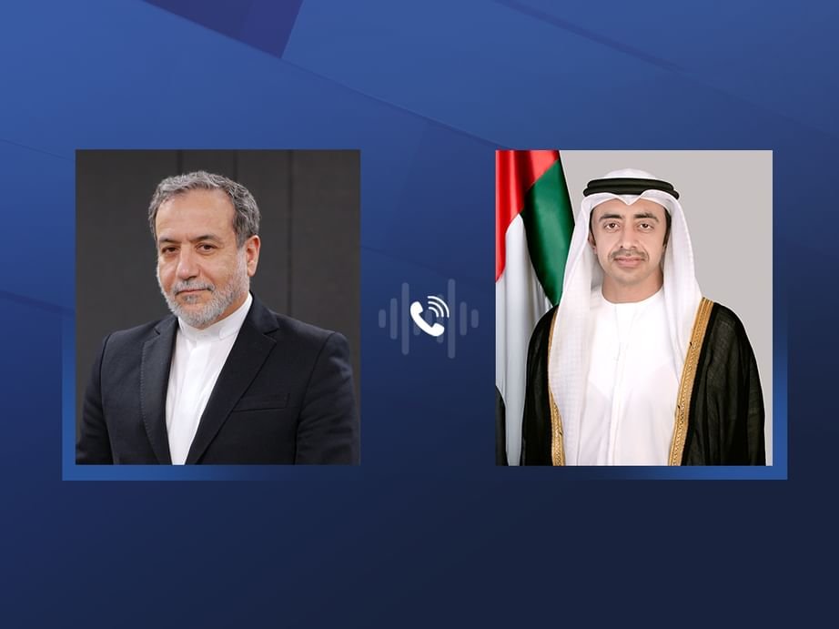 عبدالله بن زايد يتلقى اتصالا هاتفيا من وزير خارجية إيران 1 عبدالله بن زايد يتلقى اتصالا هاتفيا من وزير خارجية إيران