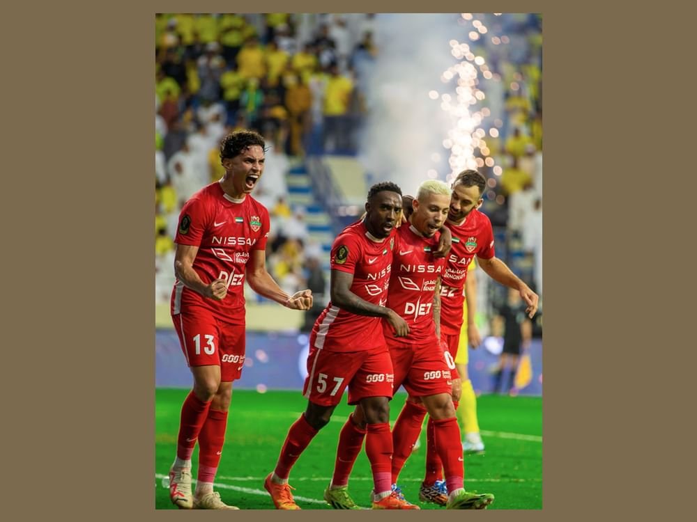 فريق شباب الأهلي بطلاً لكأس السوبر الإماراتي 1 فريق شباب الأهلي بطلاً لكأس السوبر الإماراتي