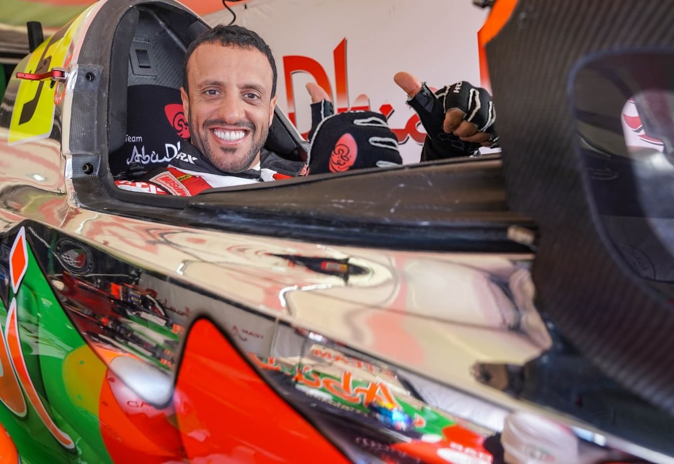 "بطلا أبوظبي" للزوارق السريعة يشاركان في مونديال الفورمولا1 1 "بطلا أبوظبي" للزوارق السريعة يشاركان في مونديال الفورمولا1