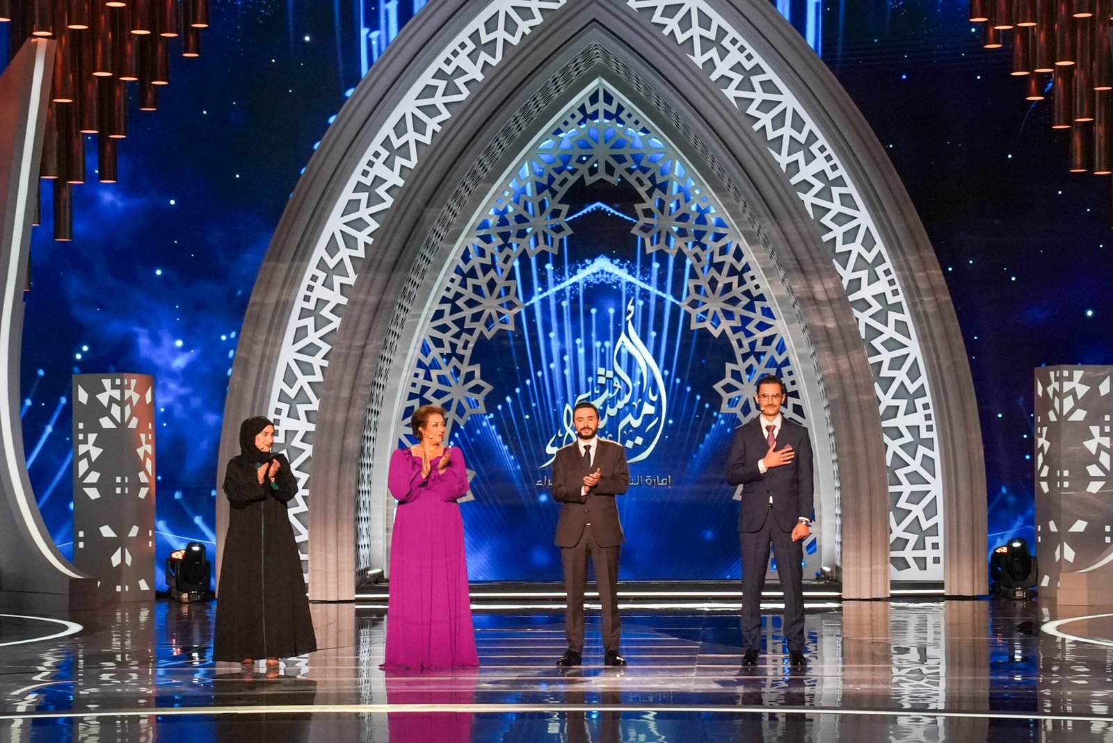 المرحلة الثانية من برنامج أمير الشعراء تنطلق بعد غد 1 المرحلة الثانية من برنامج أمير الشعراء تنطلق بعد غد