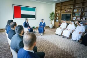 عبدالله بن زايد يستقبل وزير الخارجية في الحكومة السورية الانتقالية