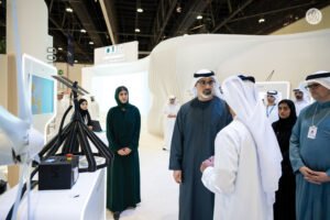 خالد بن محمد بن زايد يزور جناح مركز "شباب من أجل الاستدامة" في "أسبوع أبوظبي للاستدامة 2025"