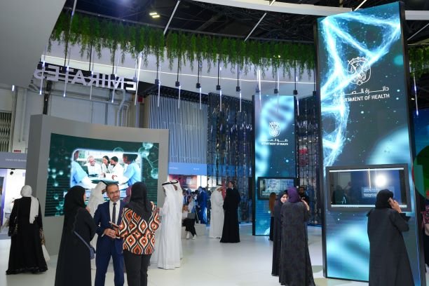 أبوظبي تستعرض مبادراتها الصحية ورؤيتها المبتكرة وبصمتها العالمية خلال معرض ومؤتمر الصحة العربي 2025